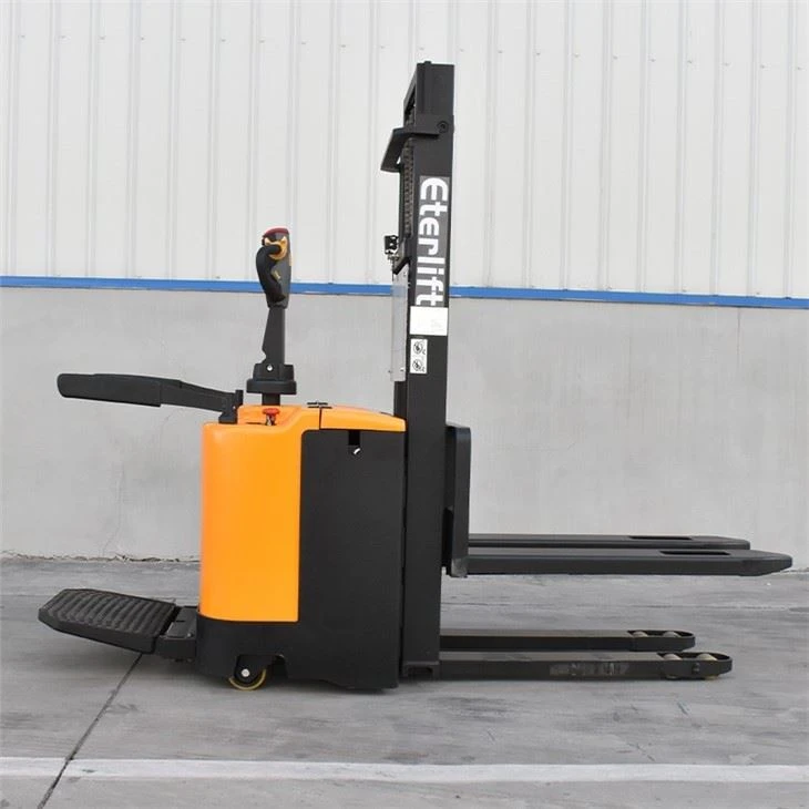 Electric Stacker Forklift