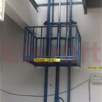 Lift Kargo Kecil 4 Meter